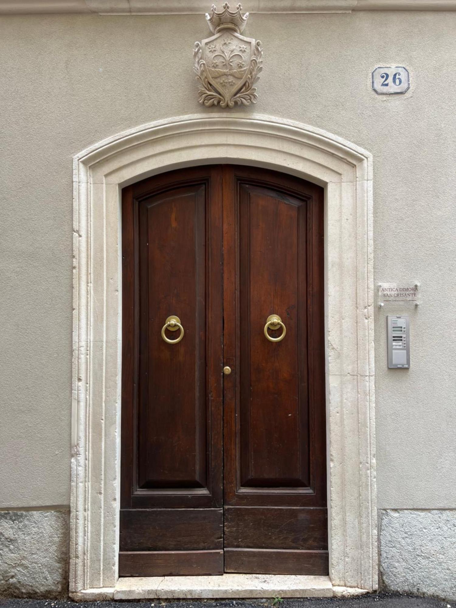 Antica Dimora San Crisante - Centro Storico Apartment LʼAquila Exterior foto