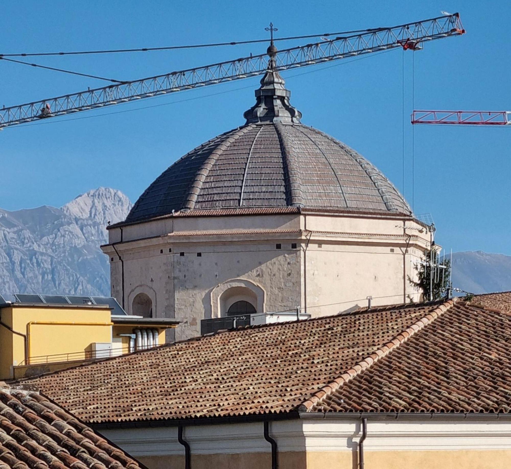 Antica Dimora San Crisante - Centro Storico Apartment LʼAquila Exterior foto