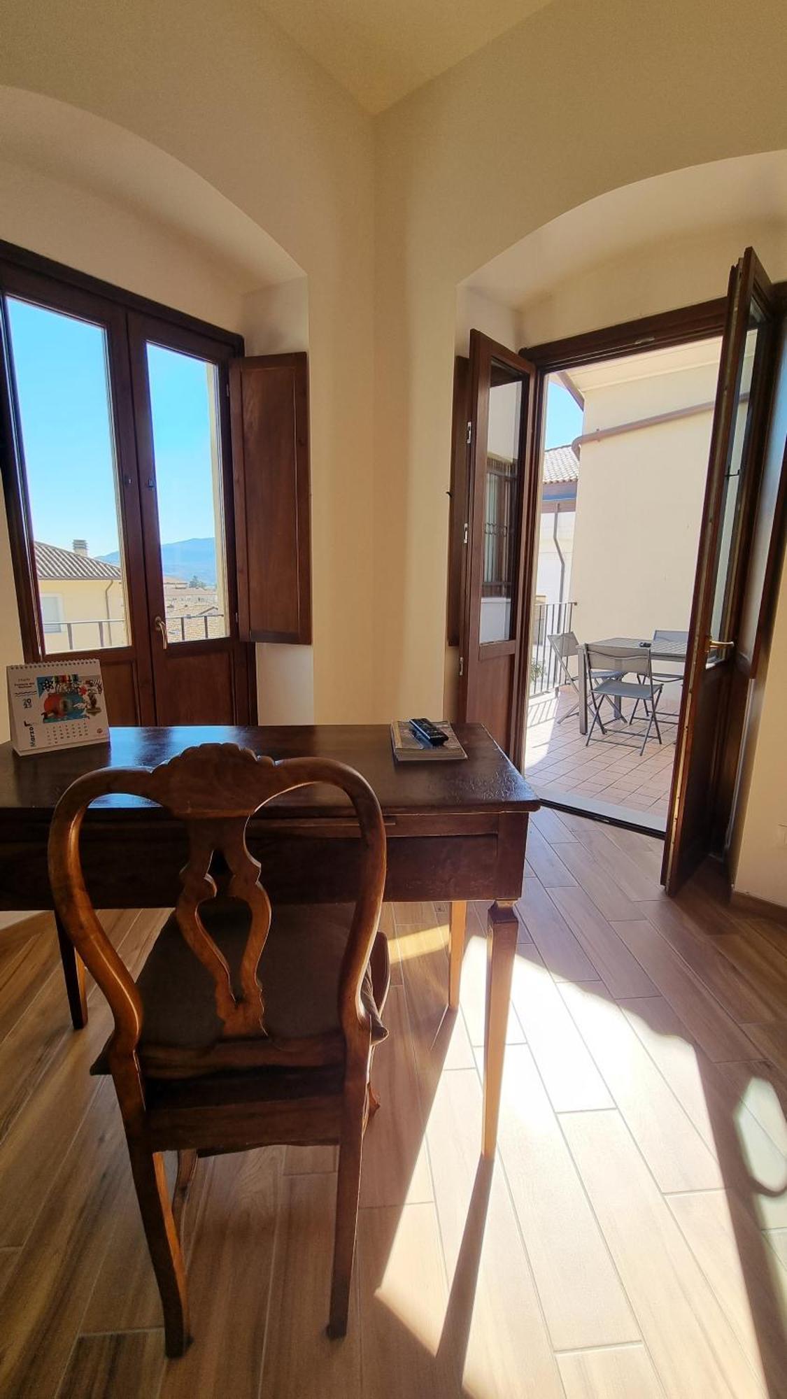 Antica Dimora San Crisante - Centro Storico Apartment LʼAquila Exterior foto